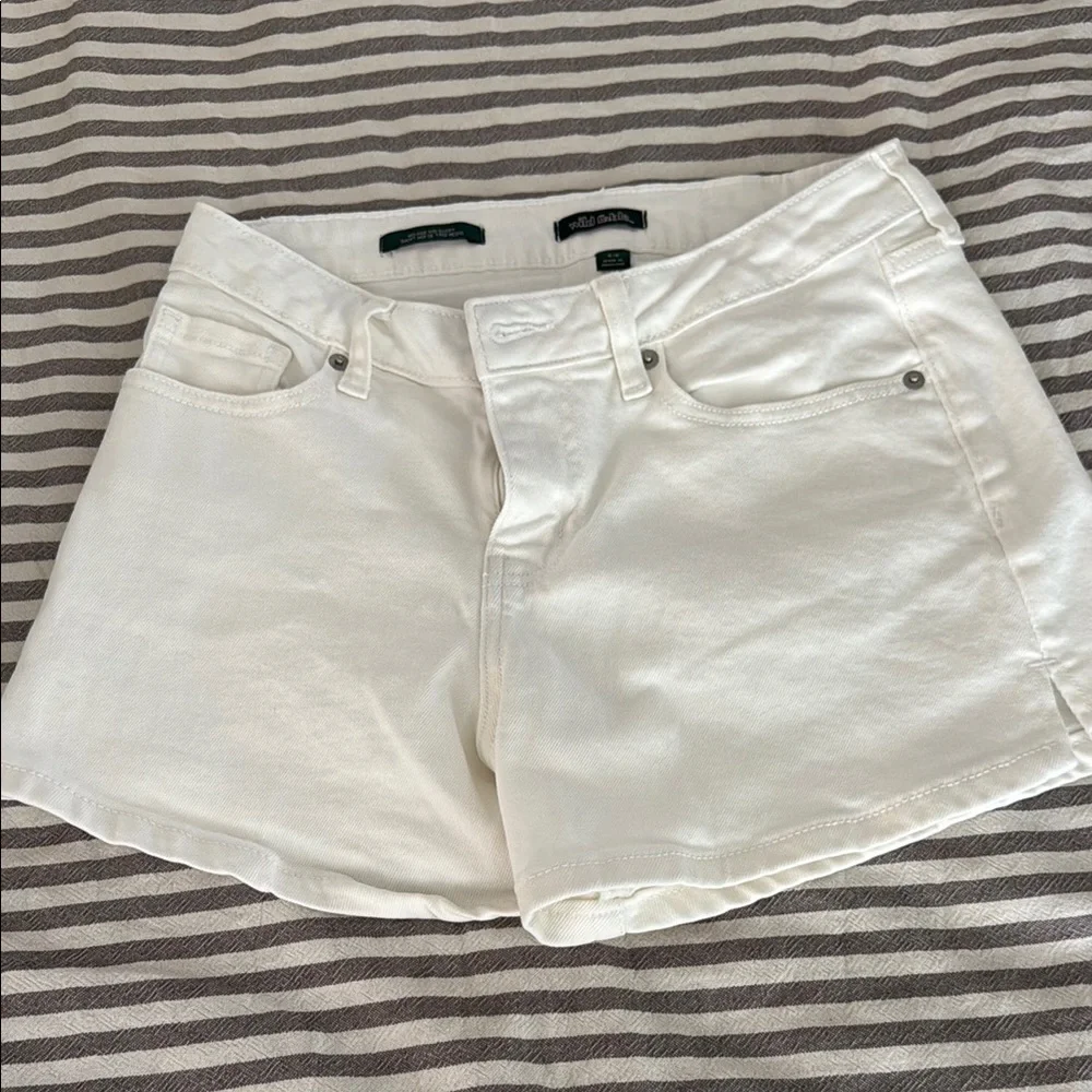 White Women's Denim Shorts - Unbranded